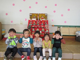 �R���Q�`�U��