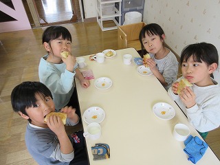 3��23���`26��