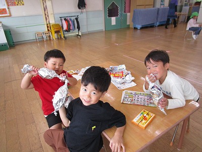 �������g�H��